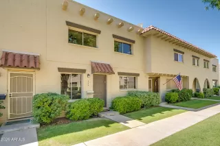 Photo #2: 6983191 Listing 