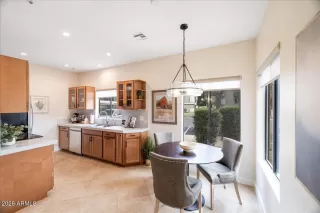 Photo #2: 6983205 Listing 