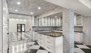 Photo #4: 6983265 Listing 