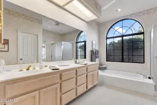 Photo #3: 6983404 Listing 