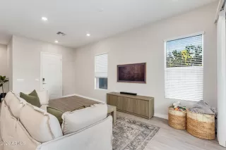 Photo #2: 6983502 Listing 