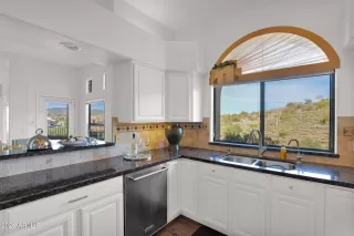 Photo #3: 6983580 Listing 