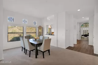 Photo #5: 6983580 Listing 