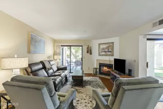 Photo #1: 6983700 Listing 