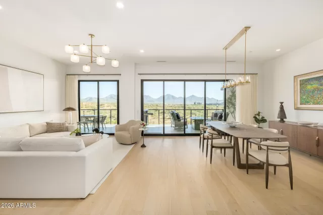 MLS: 6983753 Condo For Sale