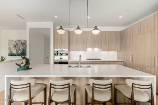 Photo #1: 6983753 Listing 