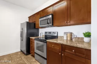 Photo #6: 6983839 Listing 