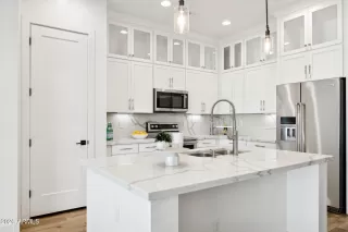 Primary Photo for MLS#: 6983889