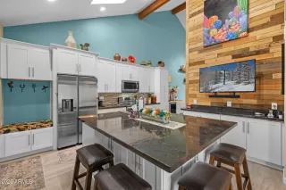 Photo #3: 6983895 Listing 