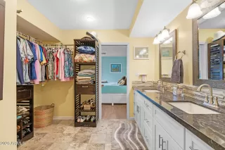 Photo #6: 6983895 Listing 