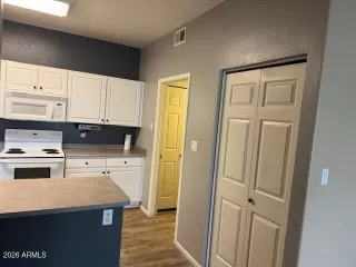 Photo #3: 6984031 Listing 