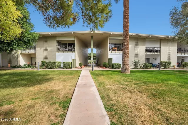 MLS: 6984070 Condo For Sale