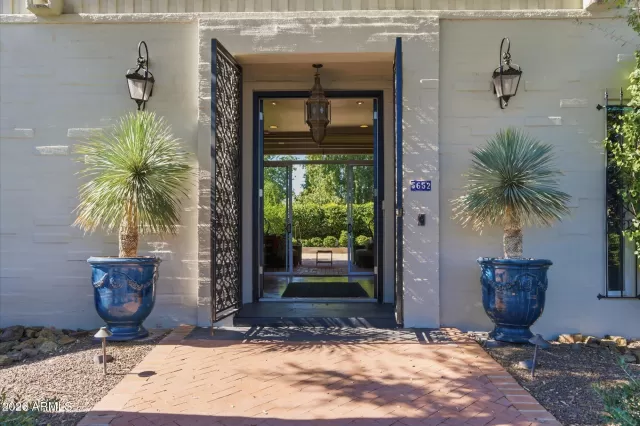 MLS: 6984114 Condo For Sale