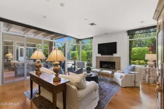 Photo #2: 6984114 Listing