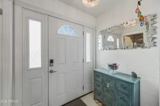 Photo #3: 6984149 Listing