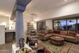 Photo #2: 6984181 Listing 