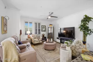 Photo #4: 6984498 Listing 