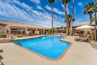 Photo #6: 6984591 Listing