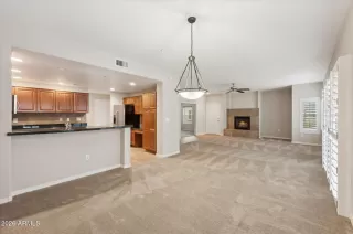 Photo #5: 6984677 Listing 