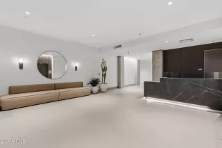 Photo #6: 6984779 Listing 