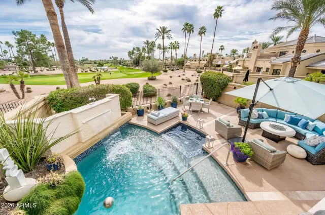 MLS: 6985022 Condo For Sale