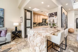 Photo #4: 6985022 Listing 