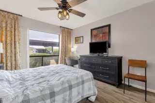 Photo #4: 6985195 Listing