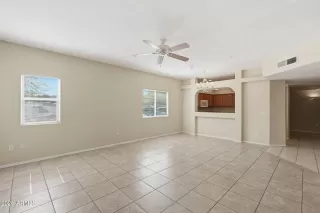 Photo #4: 6985257 Listing 