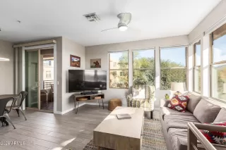 Photo #2: 6985414 Listing