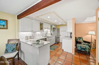 Photo #4: 6985706 Listing 