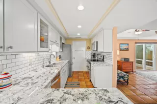 Photo #6: 6985706 Listing 