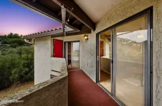 Photo #5: 6985862 Listing 