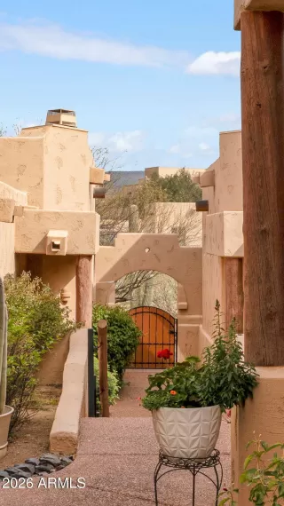 Photo #1: 6985863 Listing 