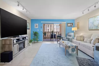 Photo #6: 6986150 Listing