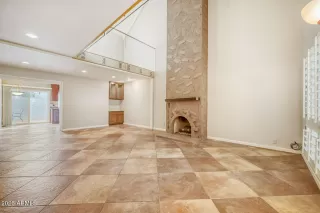 Photo #3: 6986285 Listing 