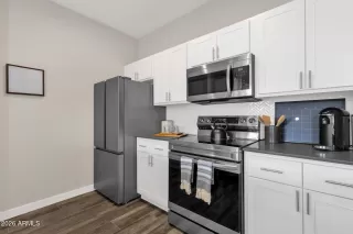 Photo #4: 6986300 Listing 