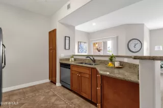 Photo #4: 6986310 Listing 