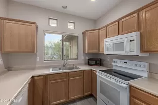 Photo #5: 6986328 Listing 