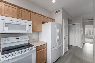 Photo #6: 6986328 Listing 