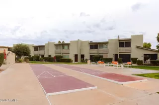 Photo #5: 6986522 Listing