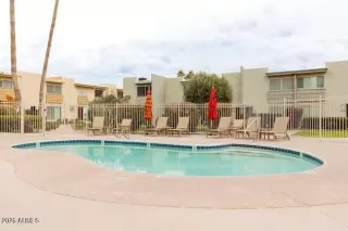 Photo #6: 6986522 Listing