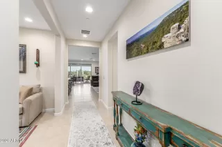 Photo #4: 6986682 Listing