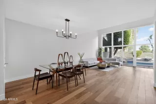 Photo #3: 6986968 Listing