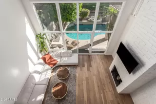 Photo #5: 6986968 Listing