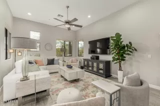 Photo #6: 6987001 Listing