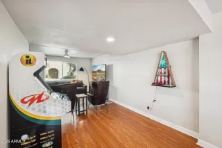 Photo #5: 6987078 Listing 