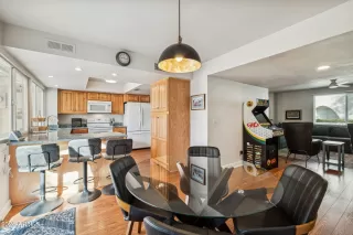 Photo #6: 6987078 Listing 