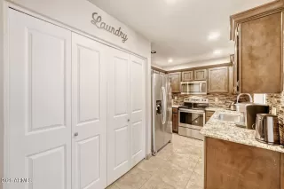 Photo #6: 6987130 Listing 