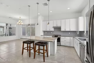 Photo #2: 6987183 Listing 