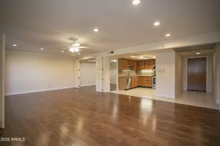 Photo #2: 6987337 Listing